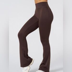 Like new YoungLA Bossy Brown W227 Curve Flare Leggings XXS